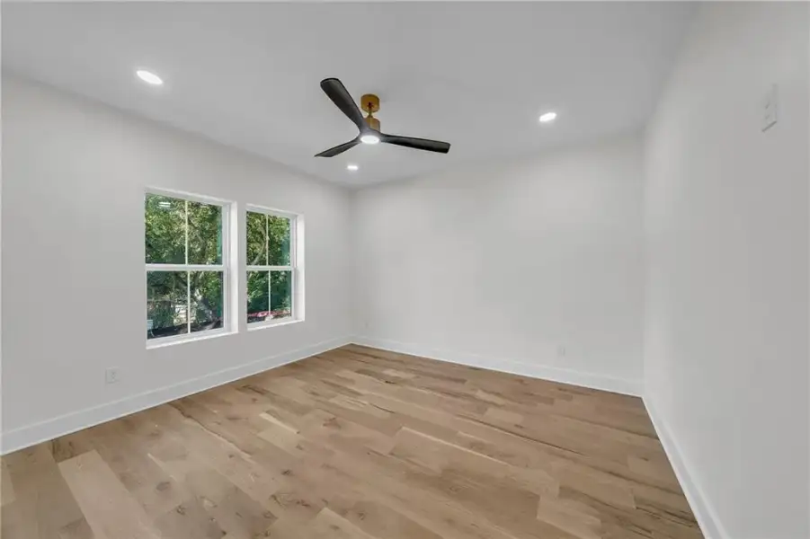 Spacious, unfurnished interior of a new home in , College Park (Image 47).
