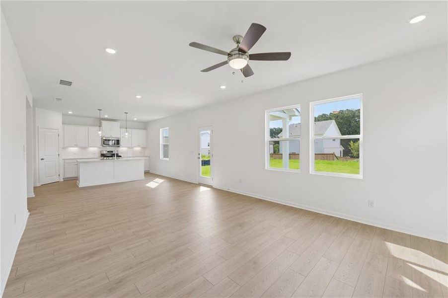 Spacious, unfurnished interior of a new home in Windance Lake, Loganville (Image 26). Spacious, unfurnished interior of a new home in Windance Lake, Loganville (Image 26).