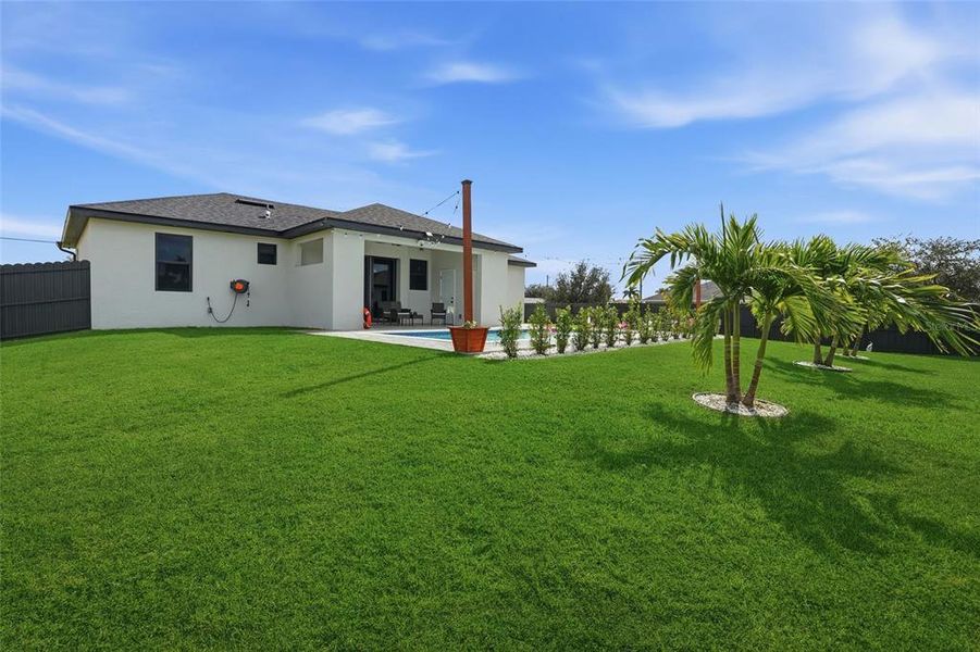 Exterior details and patio area of a home in , Cape Coral (Image 35).