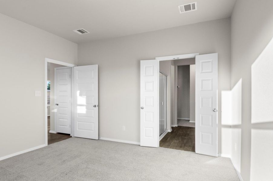 Spacious, unfurnished interior of a new home in Harvest Ridge, Elgin (Image 15).