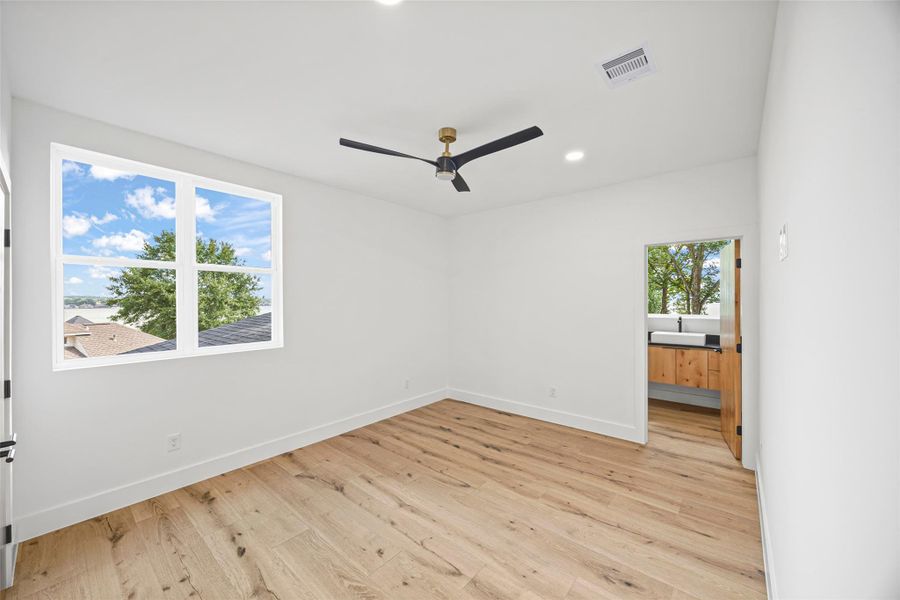 Spacious, unfurnished interior of a new home in , Montgomery (Image 23).