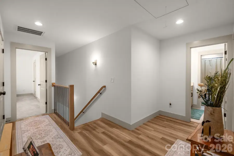 Image 47 of a home in . Image 47 of a home in .