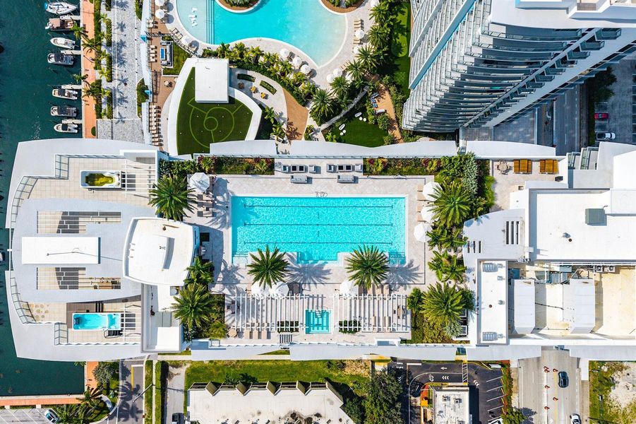 046-220LakeShoreDrive-1107-LakePark-FL-3 046-220LakeShoreDrive-1107-LakePark-FL-3