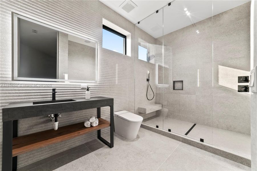 Furnished interior view inside a new home in , Hallandale Beach (Image 15).