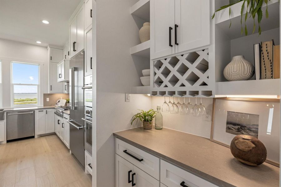 Furnished interior view inside a new home in , Galveston (Image 10).