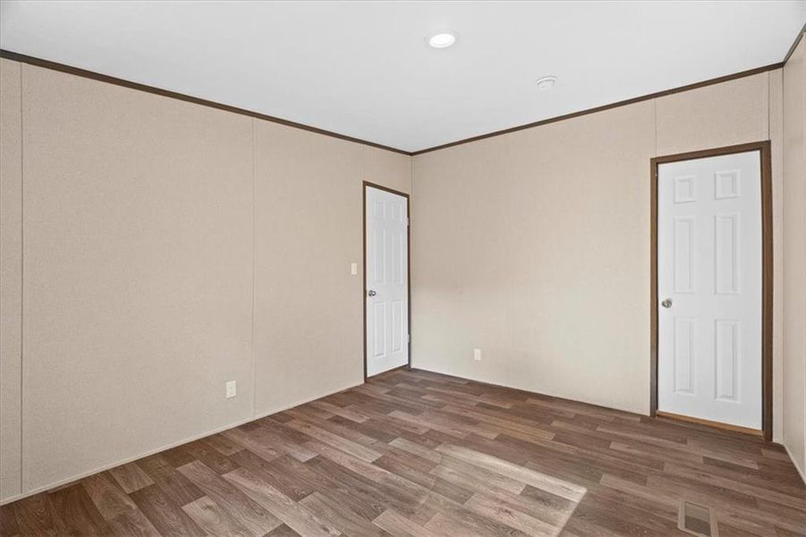 Spacious, unfurnished interior of a new home in , Resaca (Image 25). Spacious, unfurnished interior of a new home in , Resaca (Image 25).