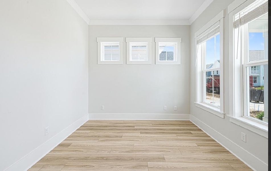 Spacious, unfurnished interior of a new home in , Summerville (Image 15).