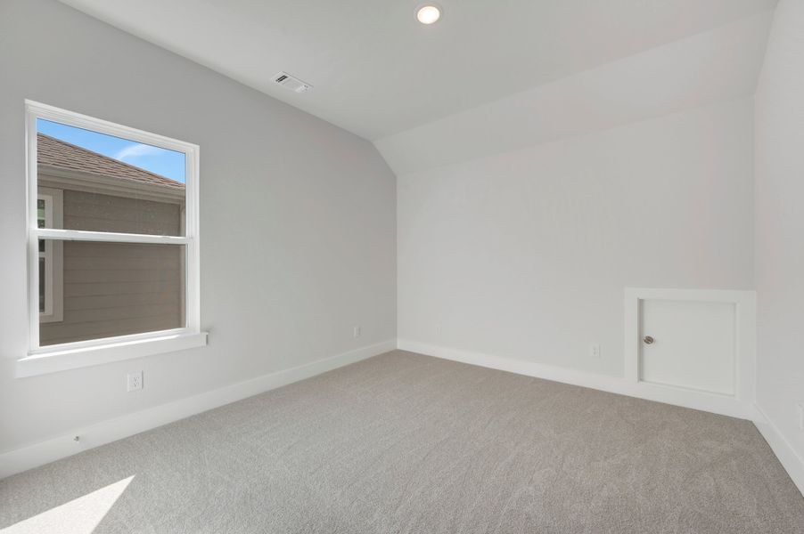 Spacious, unfurnished interior of a new home in The Meadows, Denton (Image 28).