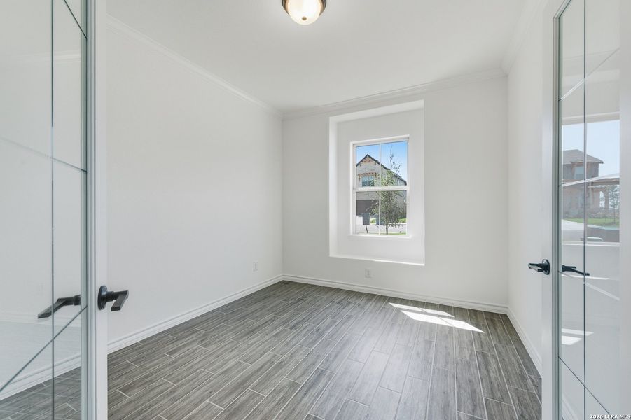 Spacious, unfurnished interior of a new home in Bison Ridge, San Antonio (Image 14). Spacious, unfurnished interior of a new home in Bison Ridge, San Antonio (Image 14).