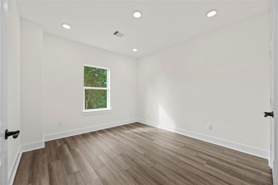 Whether a tiny princess or a little prince, every child would enjoy having such an attractive and big bedroom. Whether a tiny princess or a little prince, every child would enjoy having such an attractive and big bedroom.