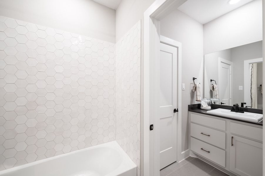 Representative furnished interior of a home built from the Fulbright by Tri Pointe Homes in Pecan Ridge, Fulshear (Image 15). Representative furnished interior of a home built from the Fulbright by Tri Pointe Homes in Pecan Ridge, Fulshear (Image 15).