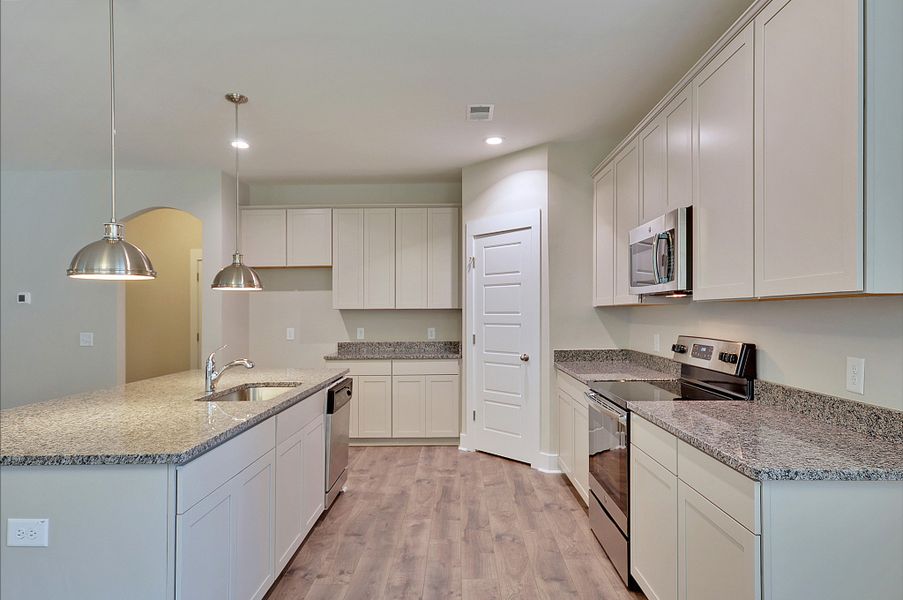 Maywood II Kitchen Maywood II Kitchen