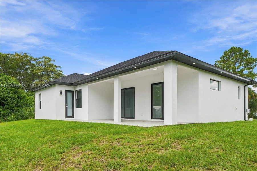 Exterior details and patio area of a home in , Lehigh Acres (Image 22).