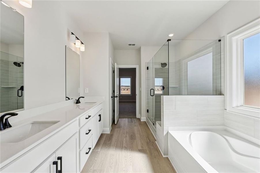 Furnished interior view inside a new home in River Pointe, Monroe (Image 7).