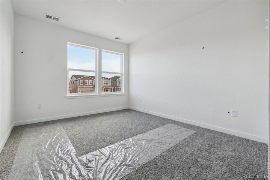 Spacious, unfurnished interior of a new home in Harvest Crossing, Aurora (Image 20).