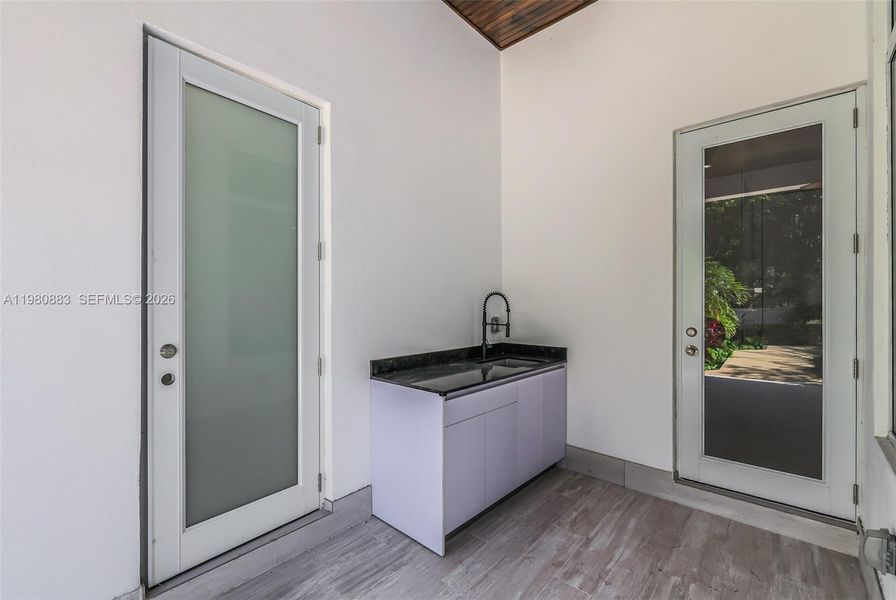 Image 52 of a home in .