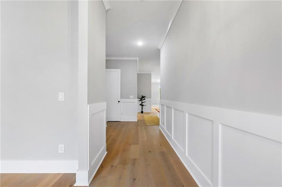 Spacious, unfurnished interior of a new home in , Brookhaven (Image 46).