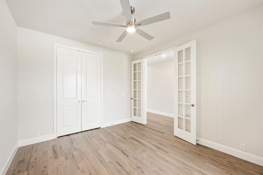 Spacious, unfurnished interior of a new home in Hayes Crossing, Midlothian (Image 30).