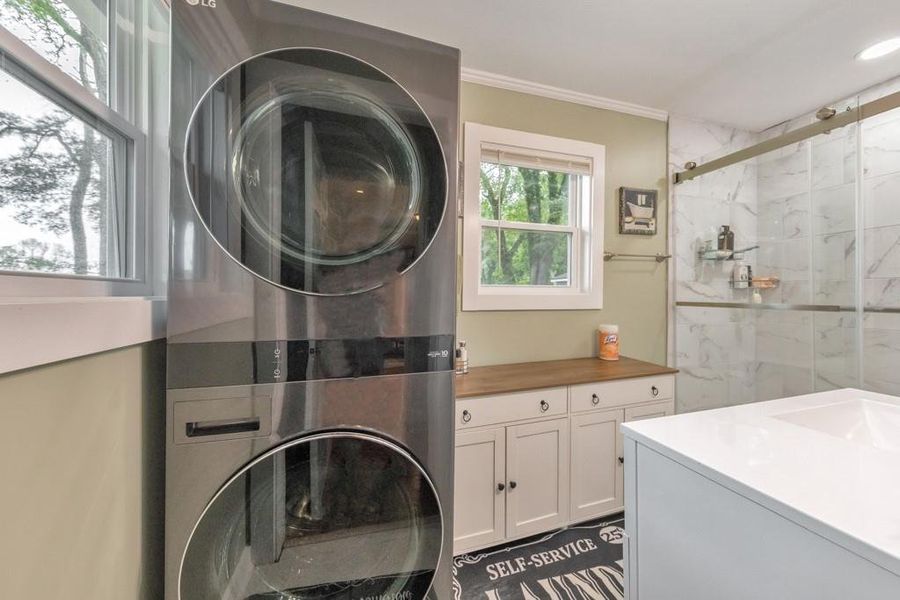 Furnished interior view inside a new home in , Silver Creek (Image 18). Furnished interior view inside a new home in , Silver Creek (Image 18).