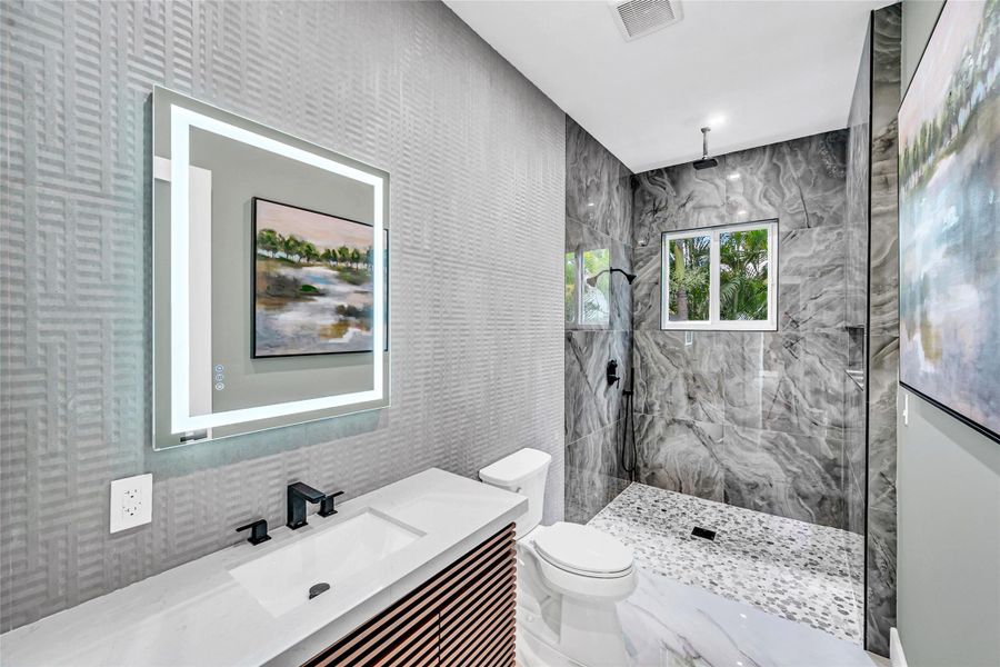 Furnished interior view inside a new home in , Oakland Park (Image 6).