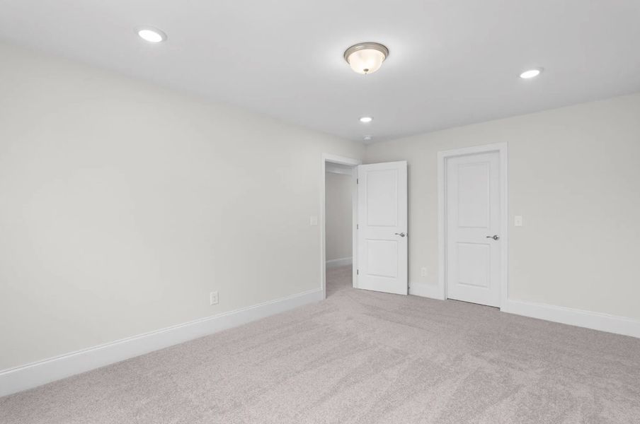 Spacious, unfurnished interior of a new home in Mount Vintage, North Augusta (Image 48).