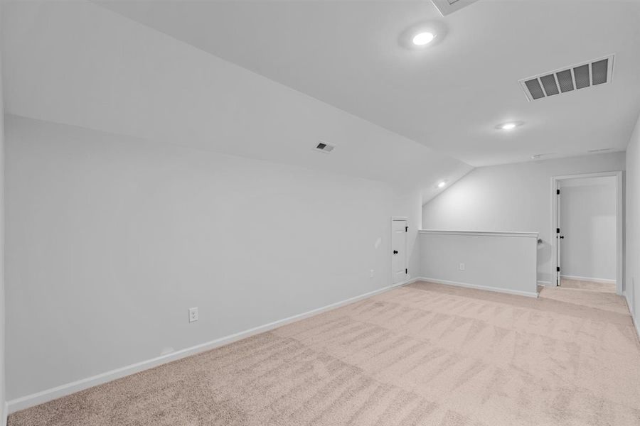 Spacious, unfurnished interior of a new home in Brayden, Advance (Image 37).