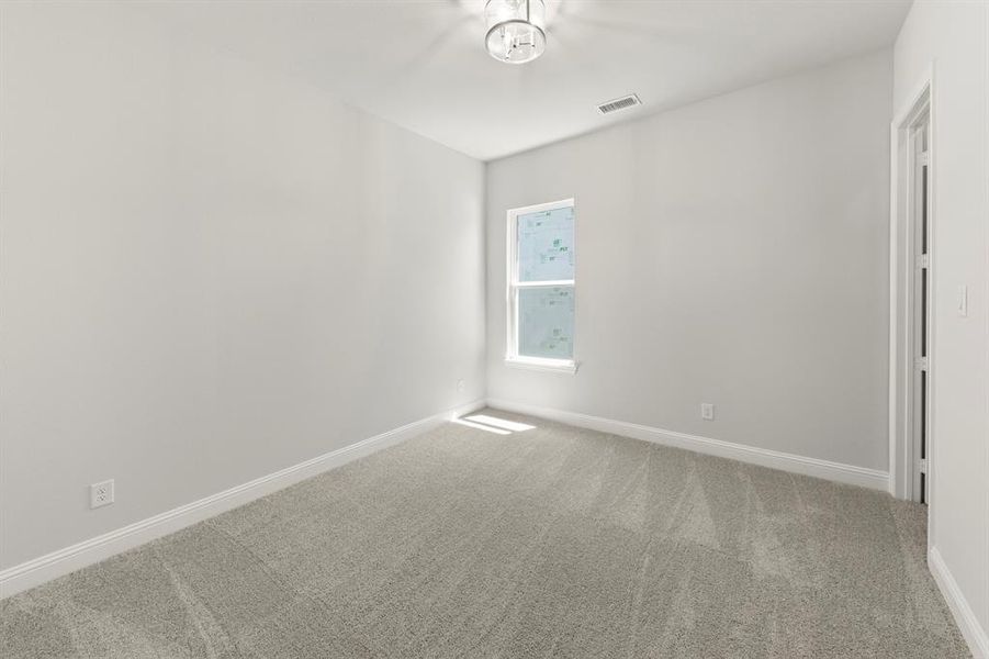 06. 2228 Euclid - Bed 2 06. 2228 Euclid - Bed 2