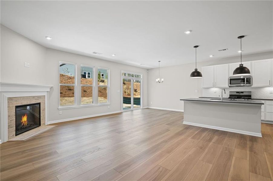 Spacious, unfurnished interior of a new home in Easton Park, Dallas (Image 23).
