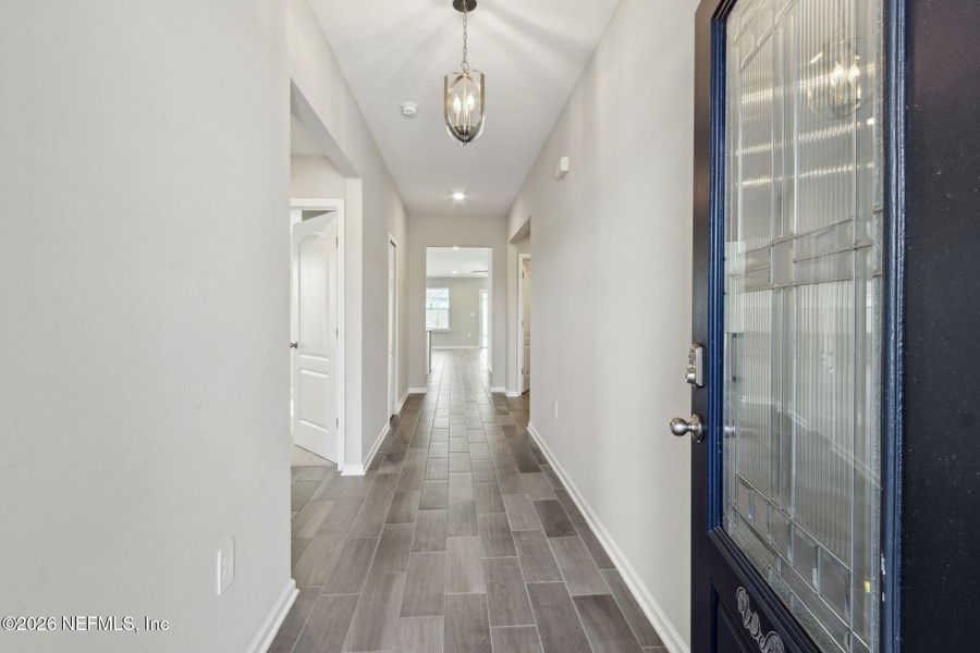 Spacious, unfurnished interior of a new home in , Yulee (Image 12).