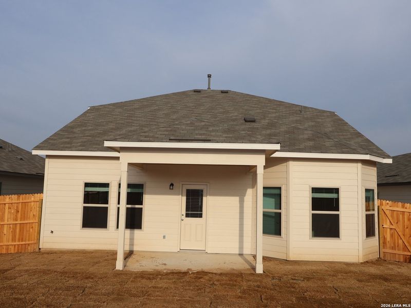 Exterior details and patio area of a home in Agave, San Antonio (Image 4).