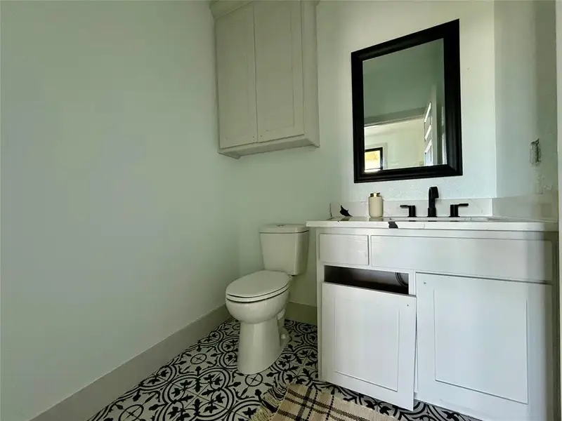 Furnished interior view inside a new home in , Mineral Wells (Image 5).