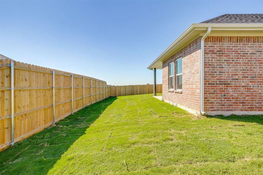 Exterior details and patio area of a home in , Palmer (Image 22).