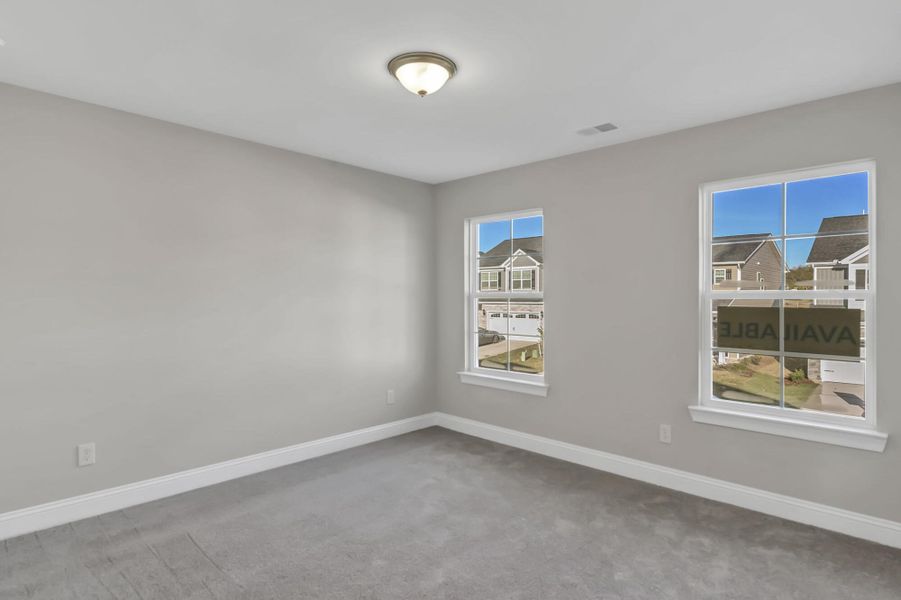 Spacious, unfurnished interior of a new home in Ashton Lakes, Lexington (Image 21).