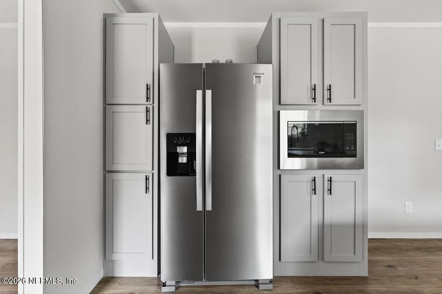 Furnished interior view inside a new home in , Middleburg (Image 31).