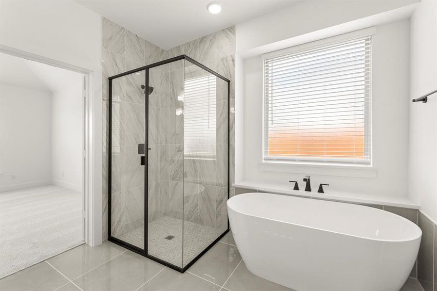 425 Curtiss - Bath (2)