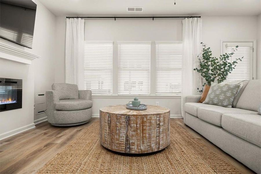 Furnished interior view inside a new home in , Jasper (Image 12).