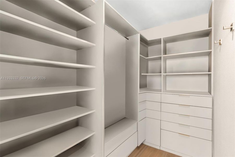 Image 47 of a home in .