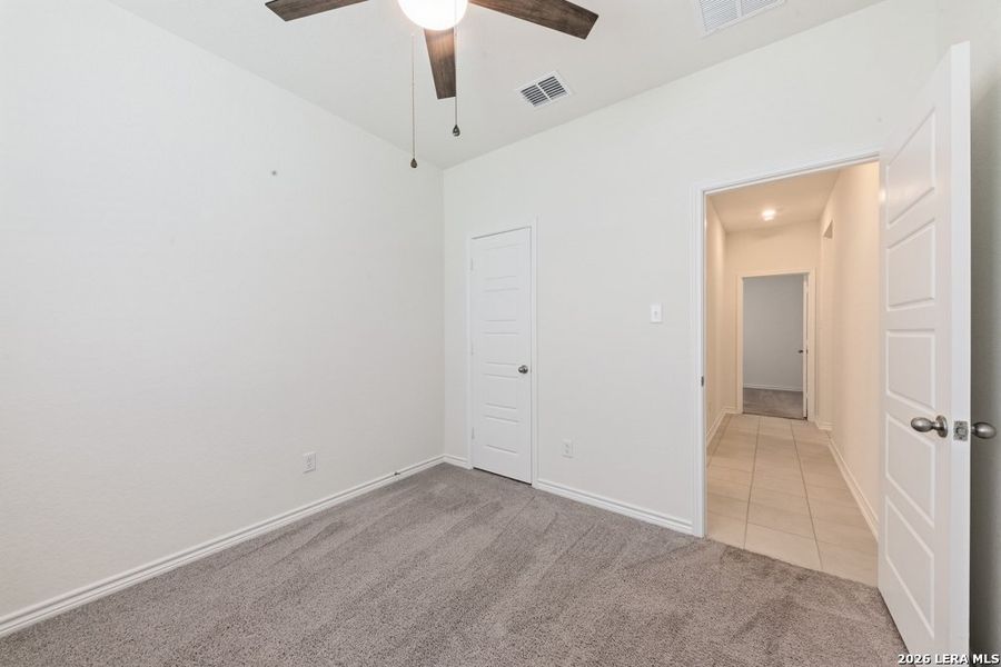 Spacious, unfurnished interior of a new home in Briarwood Oaks, San Antonio (Image 15).