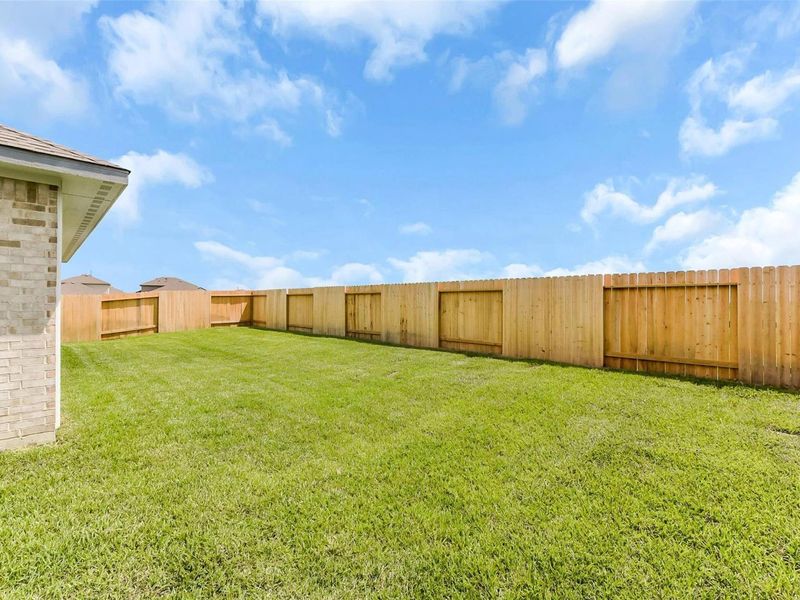 Exterior details and patio area of a home in River Ranch Meadows, Dayton (Image 18).