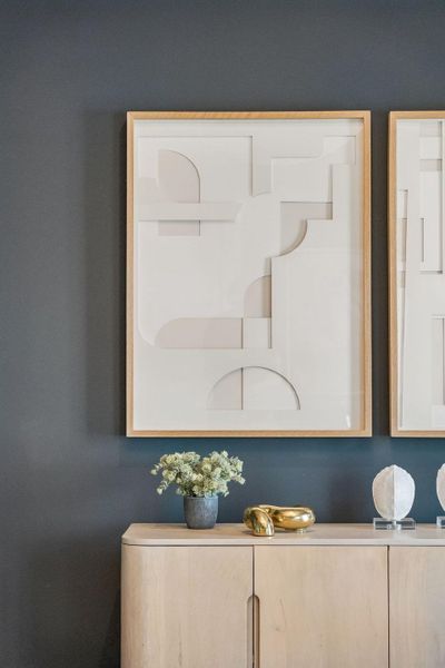 Close-up of interior finishes inside a home in , Charleston (Image 20).