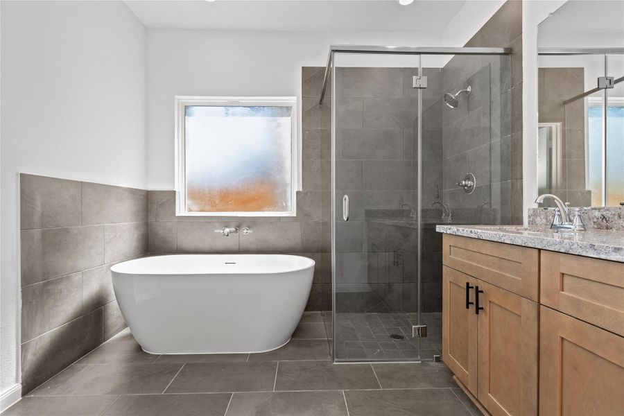 Furnished interior view inside a new home in Harmony Cove, Humble (Image 6).