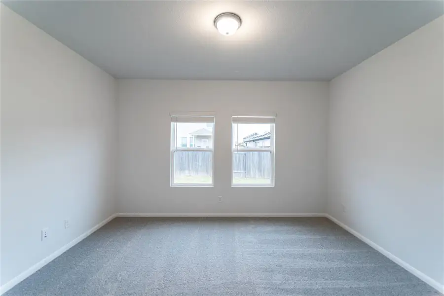 Spacious, unfurnished interior of a new home in Cool Water, Jarrell (Image 7).