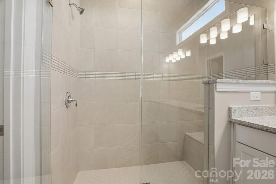 Primary En Suite