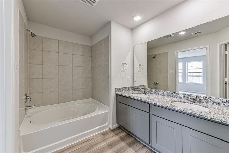 Image 44 of a home in Haven at Kieth Harrow.