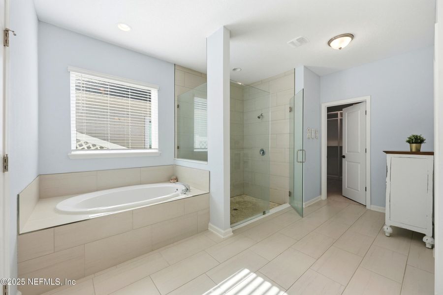 Furnished interior view inside a new home in Silver Landing at SilverLeaf, St. Augustine (Image 40).