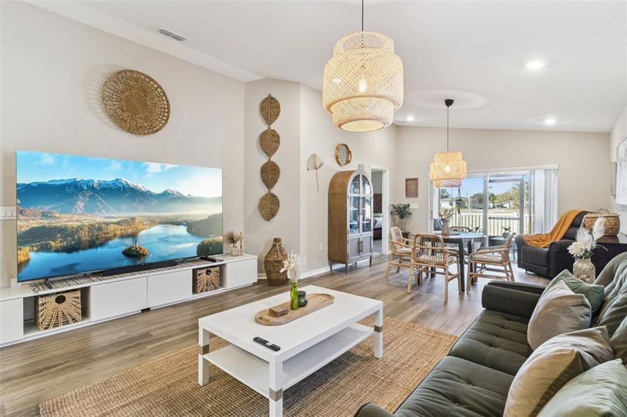 Furnished interior view inside a new home in Bradbury Creek, Haines City (Image 10).