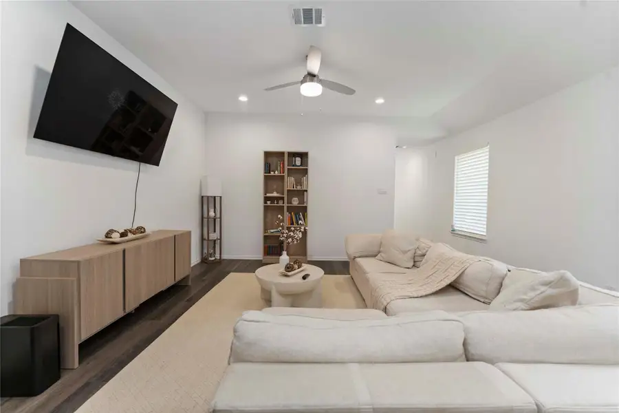 Furnished interior view inside a new home in Sunterra, Katy (Image 5). Furnished interior view inside a new home in Sunterra, Katy (Image 5).