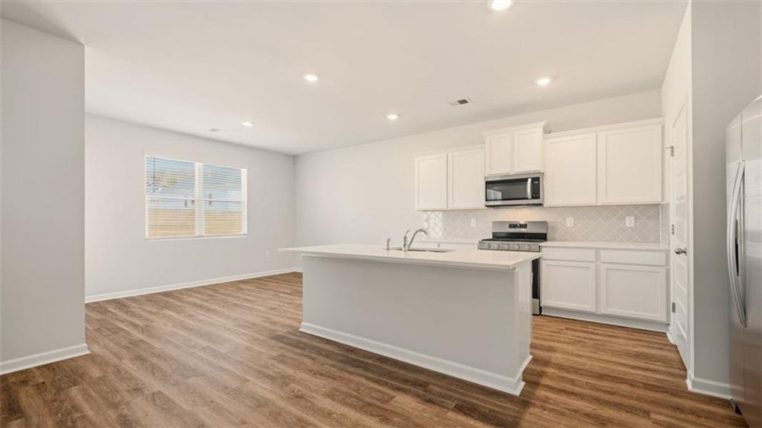 Furnished interior view inside a new home in Kingston Ranch at Lake Oconee, Buckhead (Image 11).