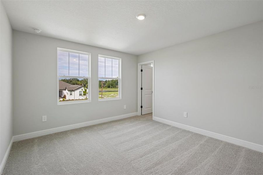 Spacious, unfurnished interior of a new home in Oakfield Trails, Parrish (Image 7).