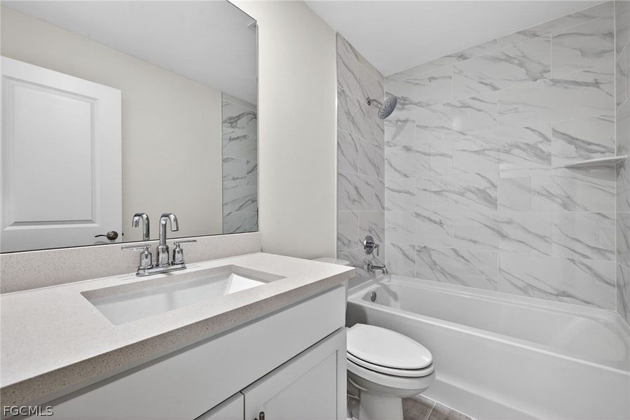 Furnished interior view inside a new home in Cape Coral, Cape Coral (Image 14).